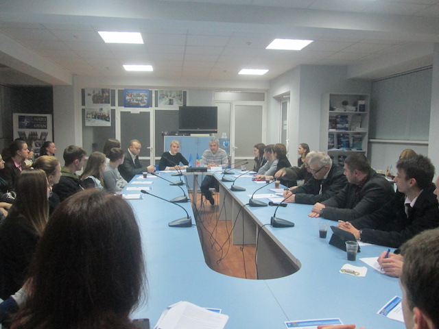 Public lecture by IR Donetk University Professor Yuri Temirov