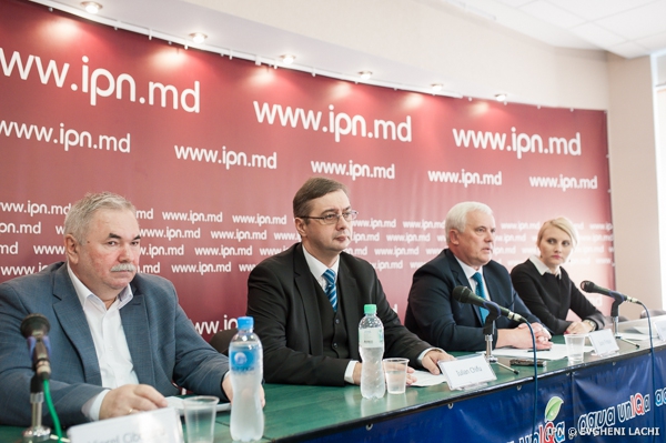 Conferinţa de presă cu genericul „Strategia de Securitate Națională a Republicii Moldova. Dezbaterea societății civile”.