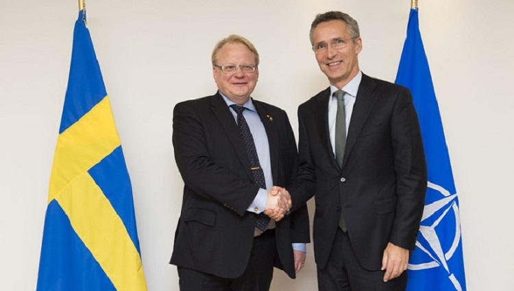 Swedish Defence minister visits NATO